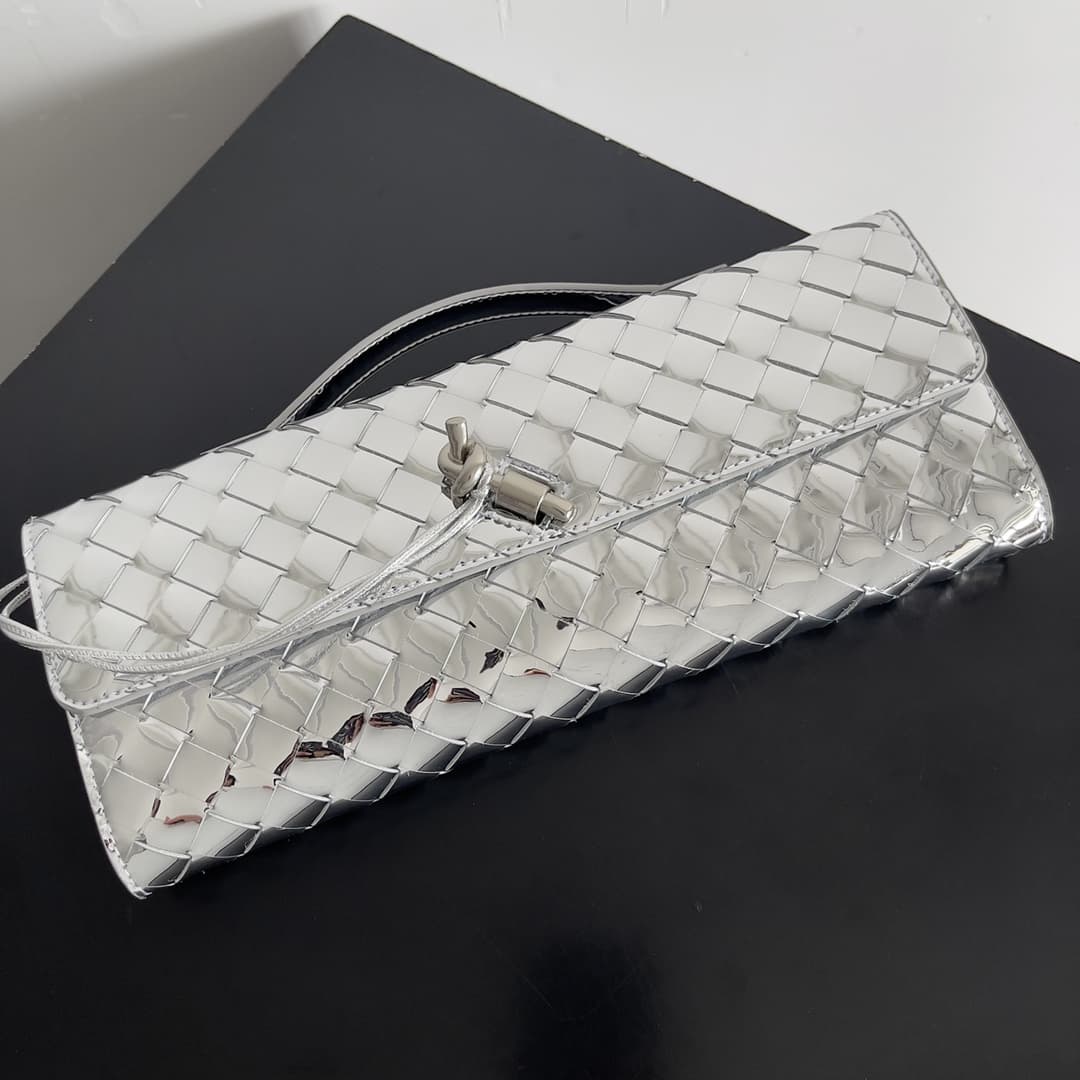 BV Long Clutch Andiamo With Handle Lambskin TOP