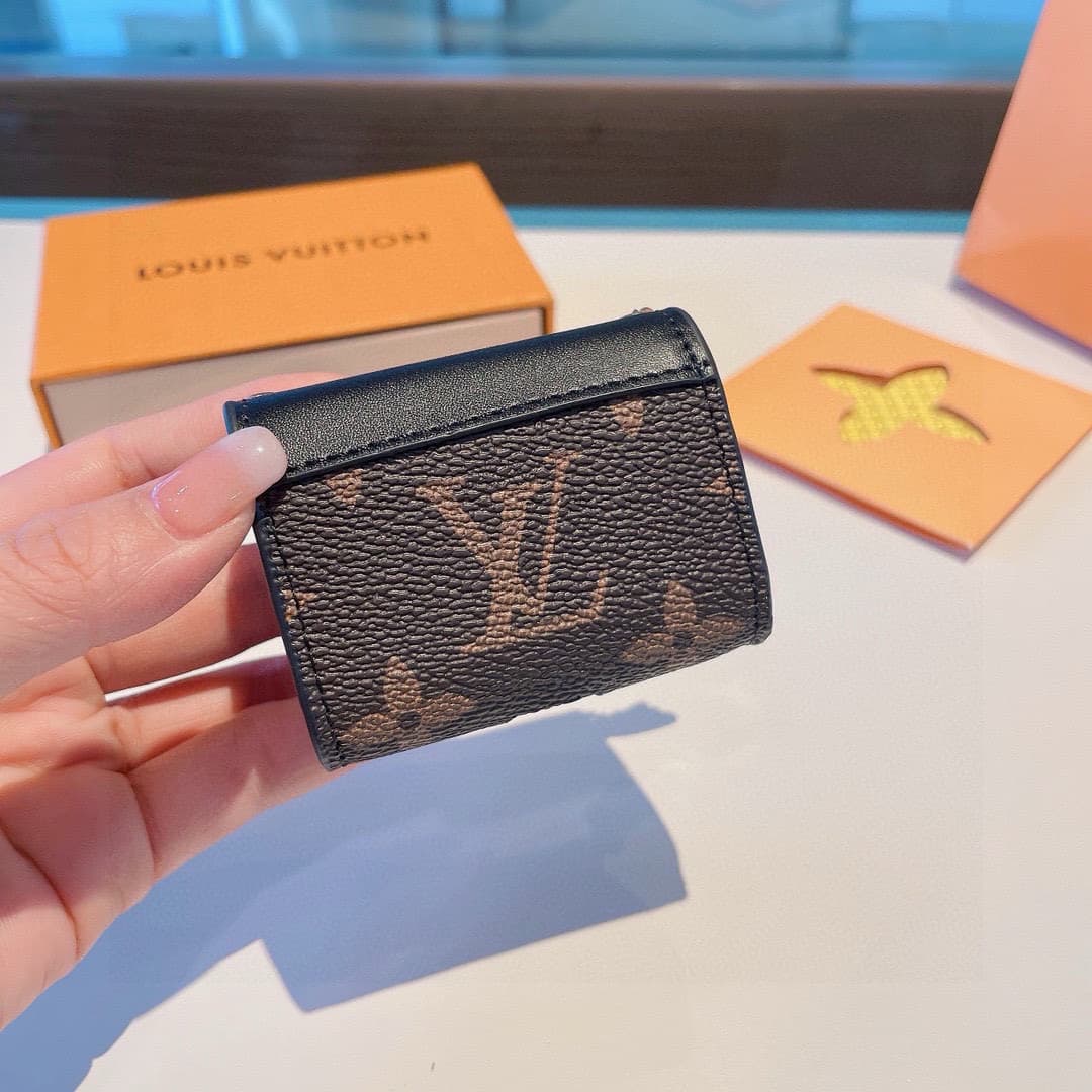 Louis Vuitton monogram canvas AirPods case