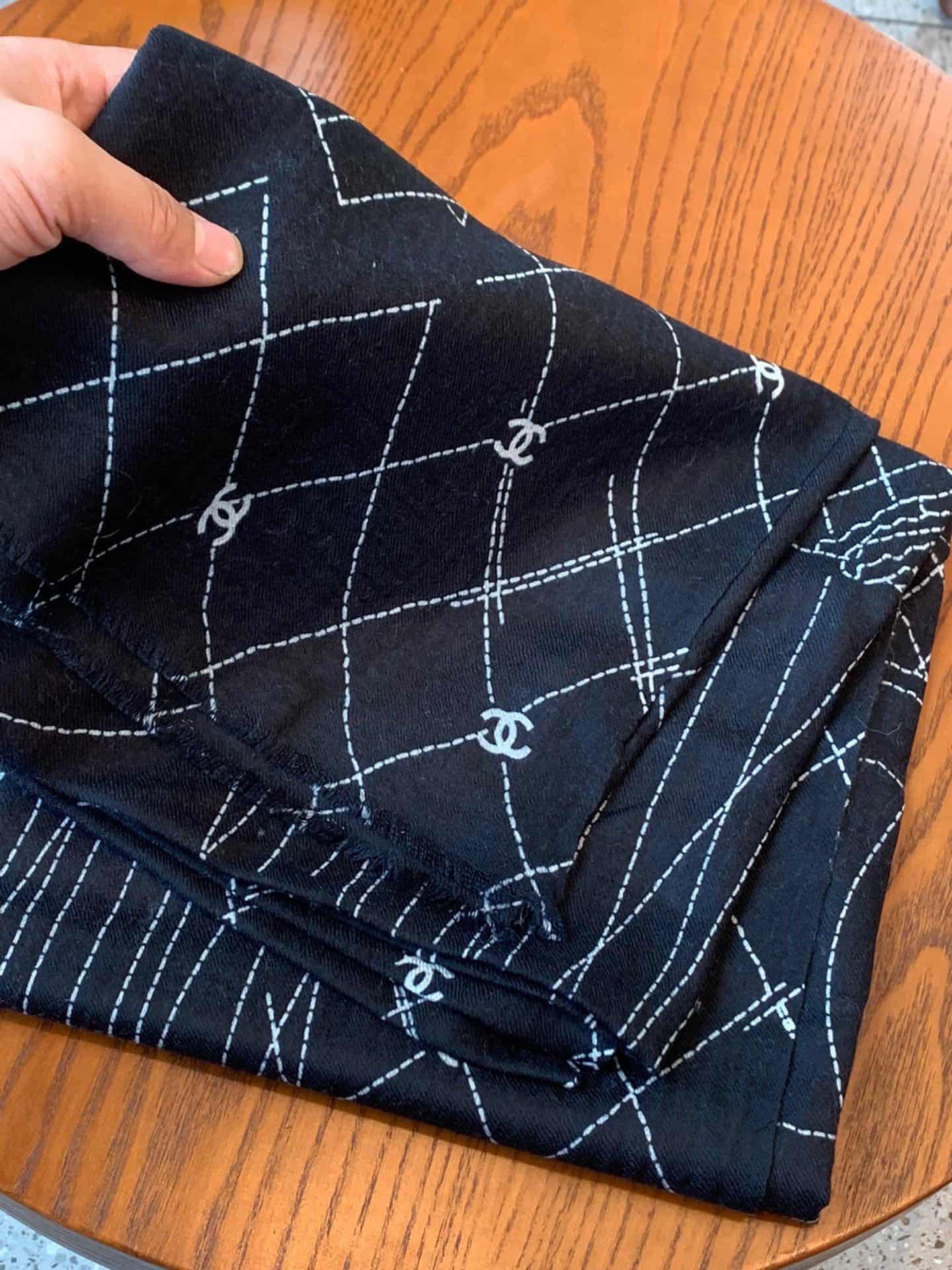 Chanel scarf 25287