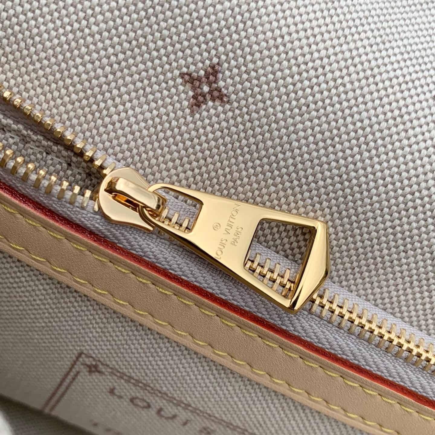 Louis Vuitton Diane PM Monogram Emblème Peuplier M29795 High