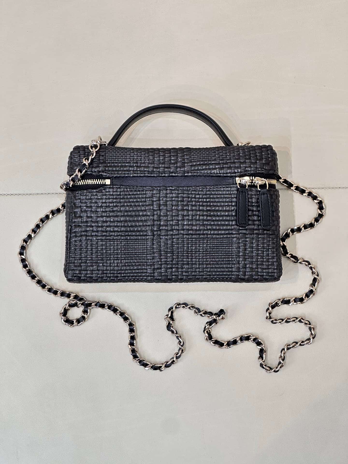 Chanel Classic Vanity with Chain Braided Raffia & Gold-Tone Metal Black AP4385 TOP