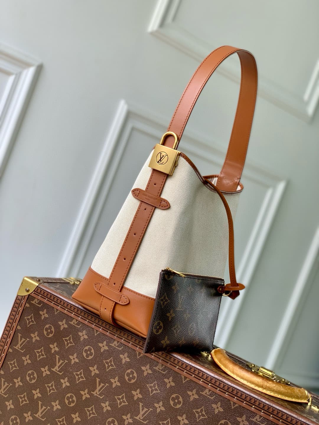 Louis Vuitton Low Key Hobo PM Cotton and cowhide leather M25468 Ecru/Cognac High