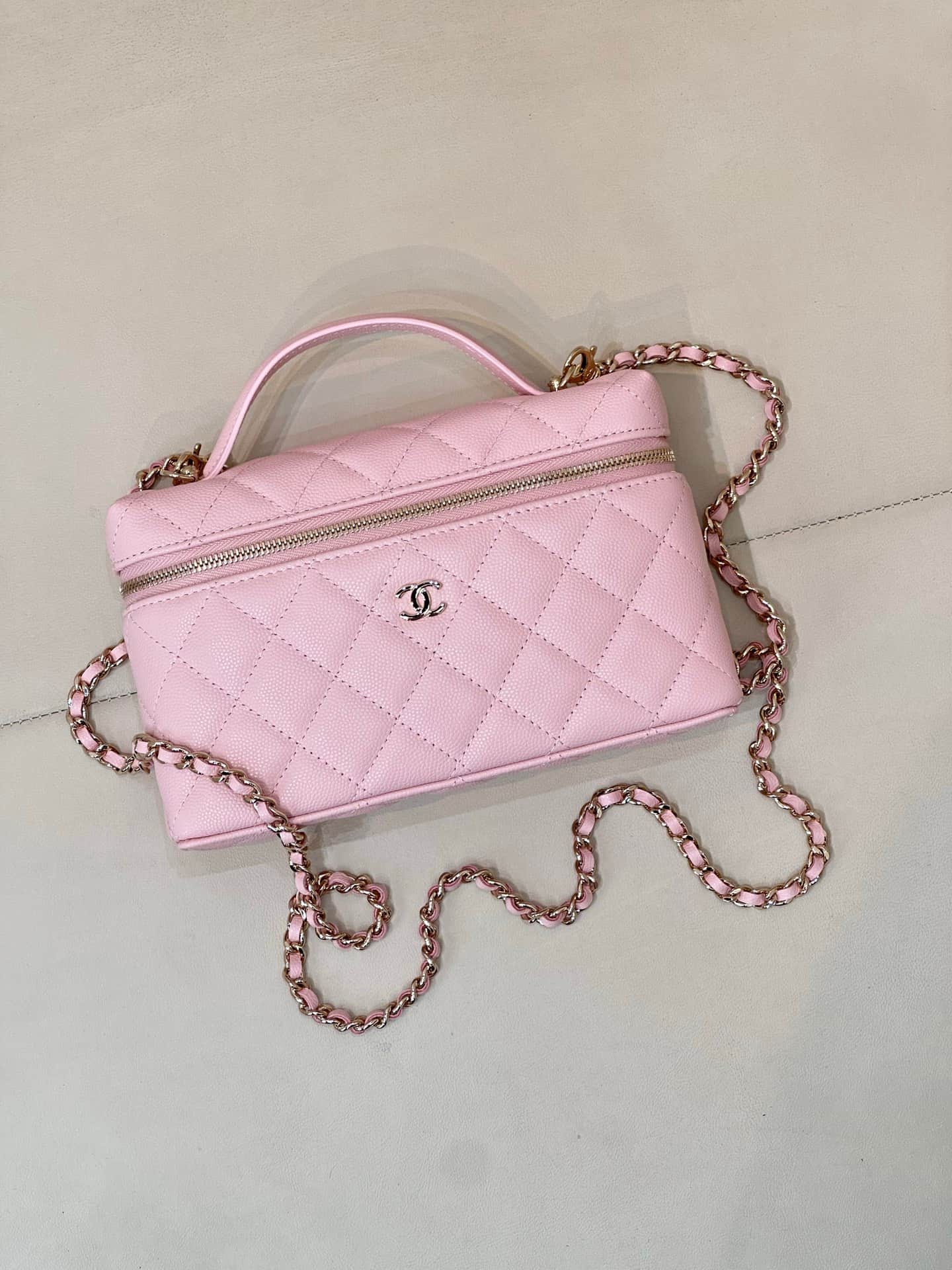 Chanel Classic Vanity with Chain Grained Calfskin & Gold-Tone Metal Pink AP4385 TOP