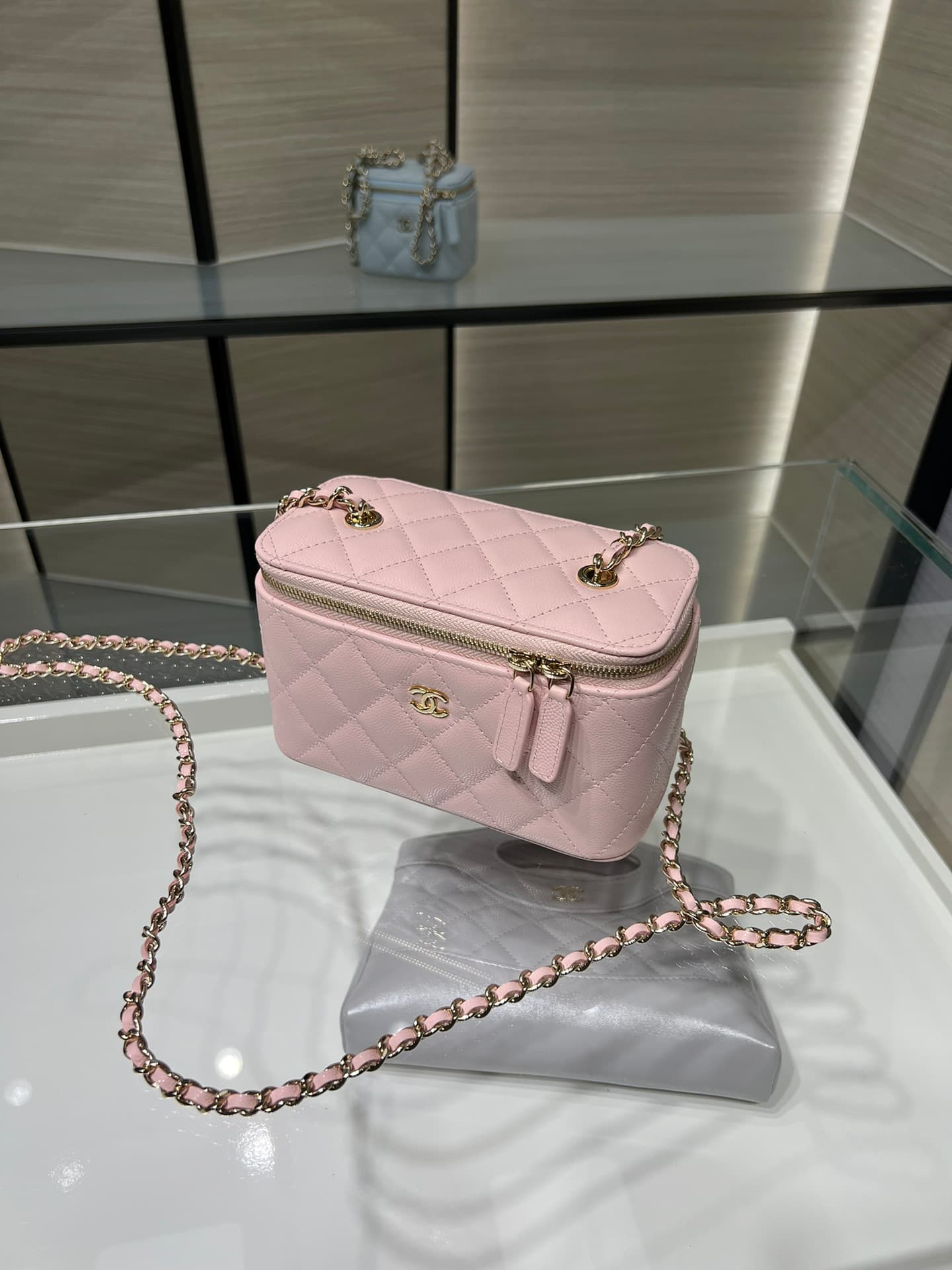 Chanel Classic Long Vanity with Chain Grained Calfskin & Gold-Tone Metal Pink AP1341 High