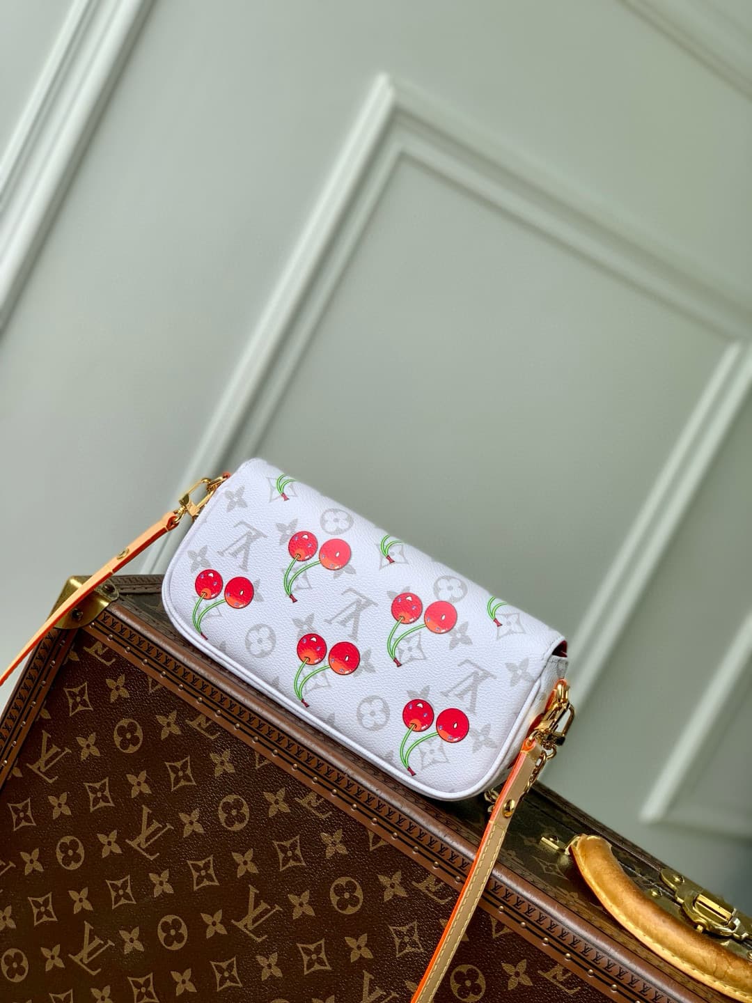 Louis Vuitton x TM Wallet On Chain Ivy Monogram cherry canvas M14239 High