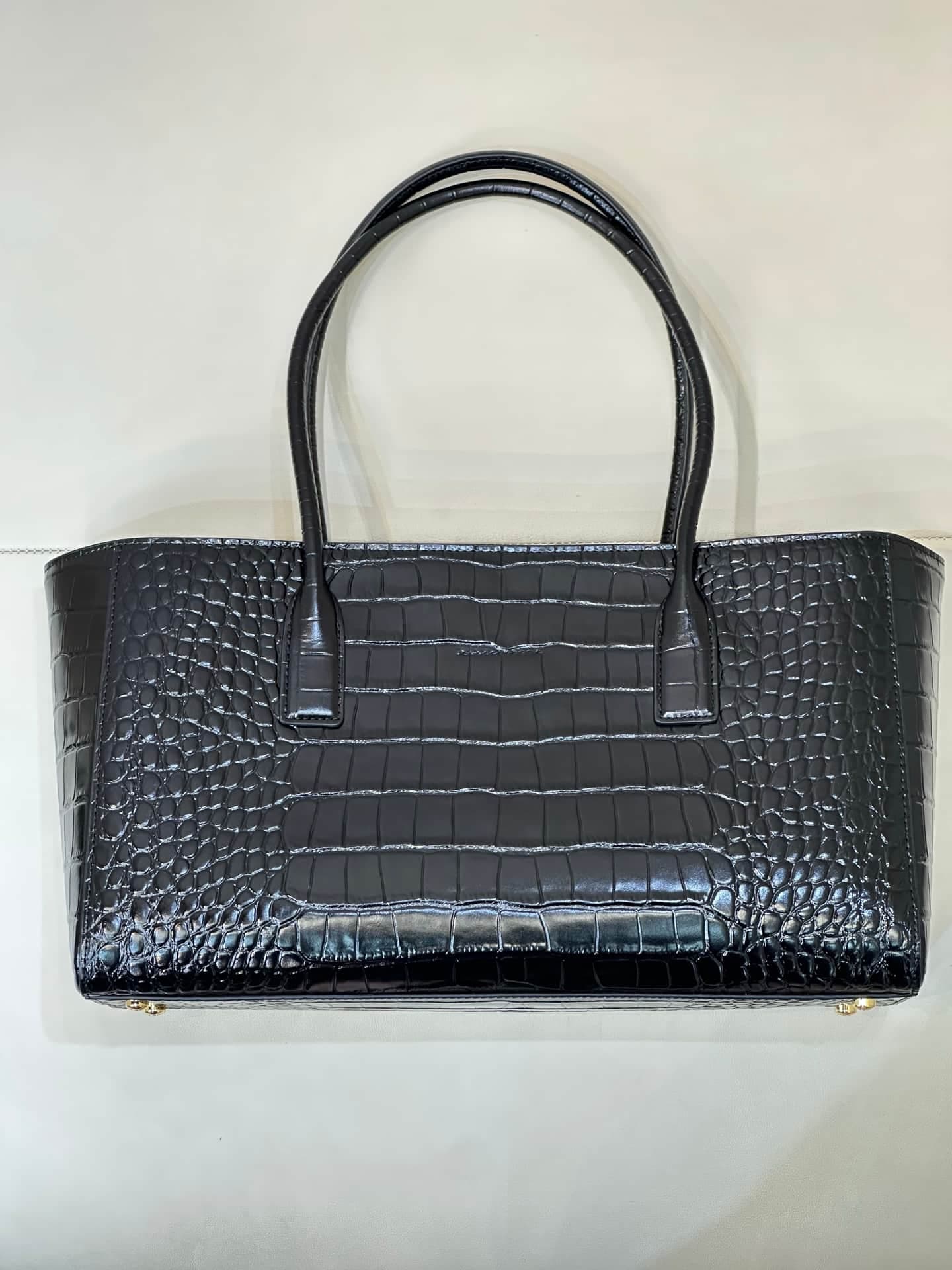 Chanel Small Shopping Bag Crocodile Embossed Calfskin & Gold-Tone Metal Black AS6243 TOP