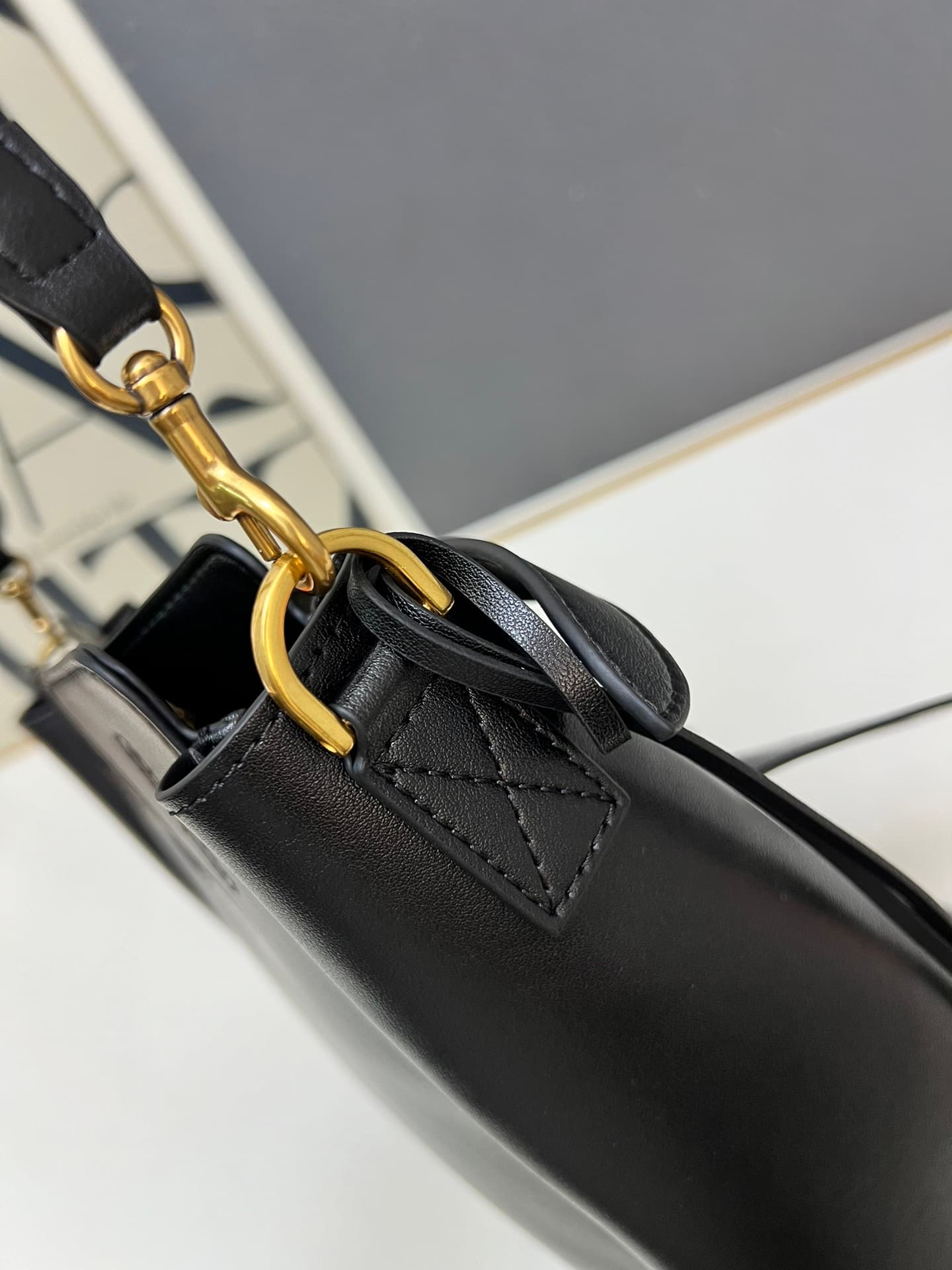 Balenciaga Bel Air Carry All Bag in balck leather gold hardware 1W8806 High