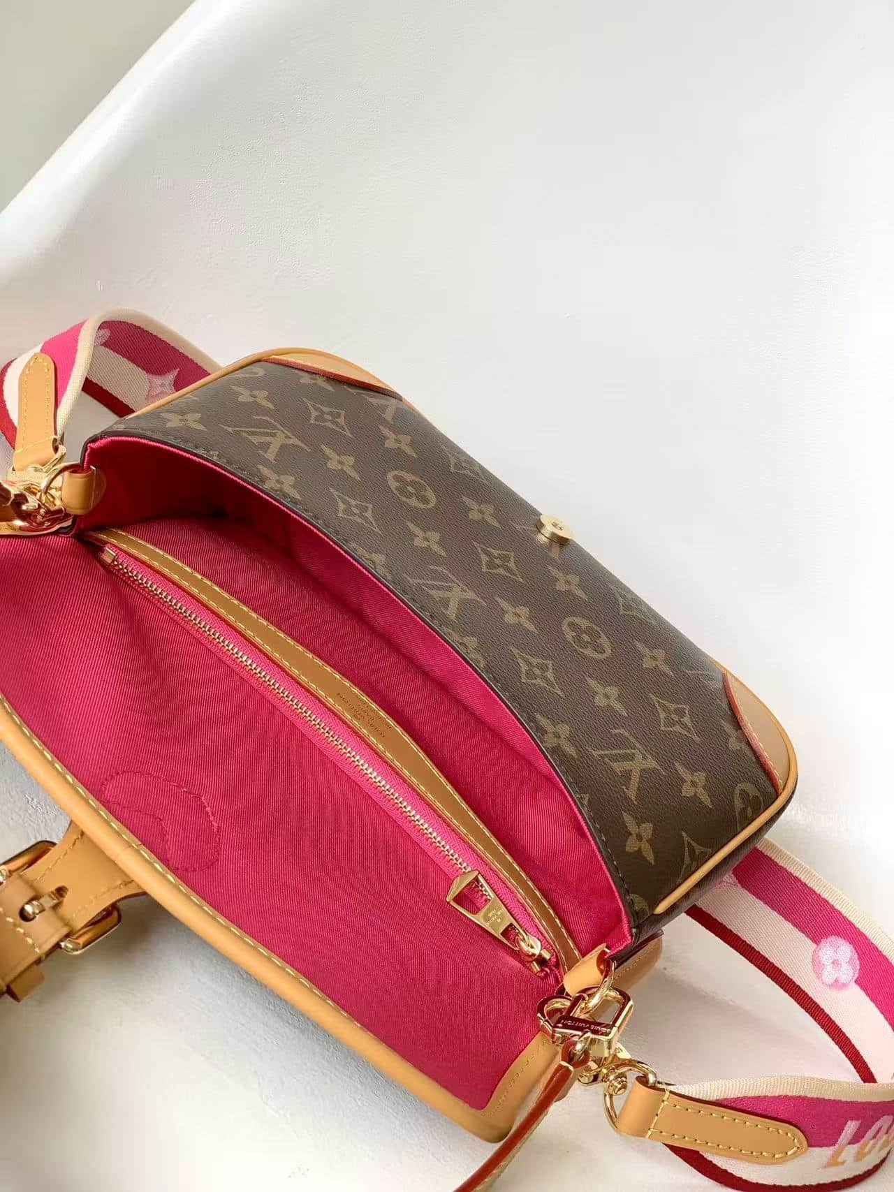 Louis Vuitton DIANE Bag Monogram M45985 High