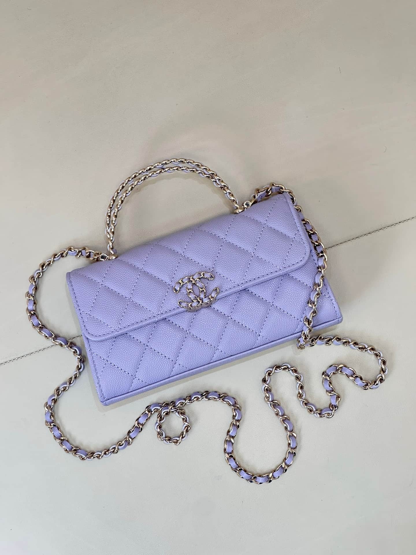 Chanel Clutch with chain Grained Calfskin&Gold-Tone Metal Purple AP3238 TOP