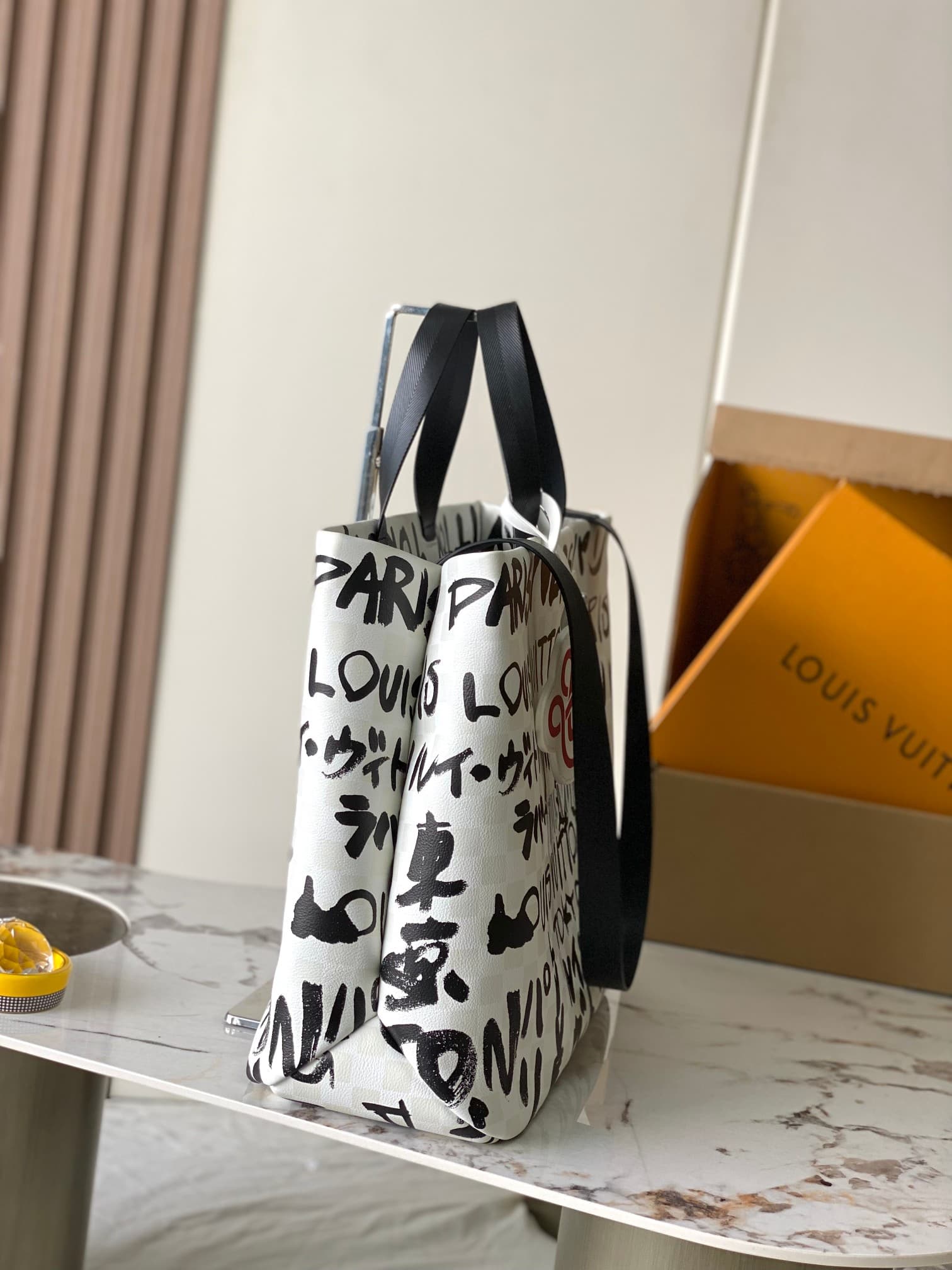 Louis Vuitton Shopper Tote MM White/Black Cowhide leather N40797 TOP