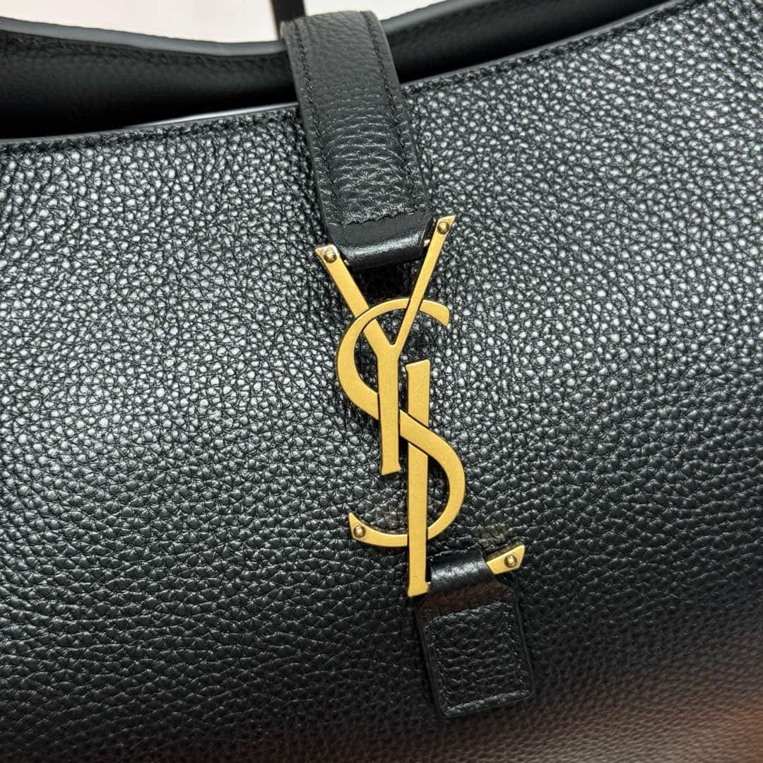 LE 5 À 7 BEA in grained leather 763435 Black TOP