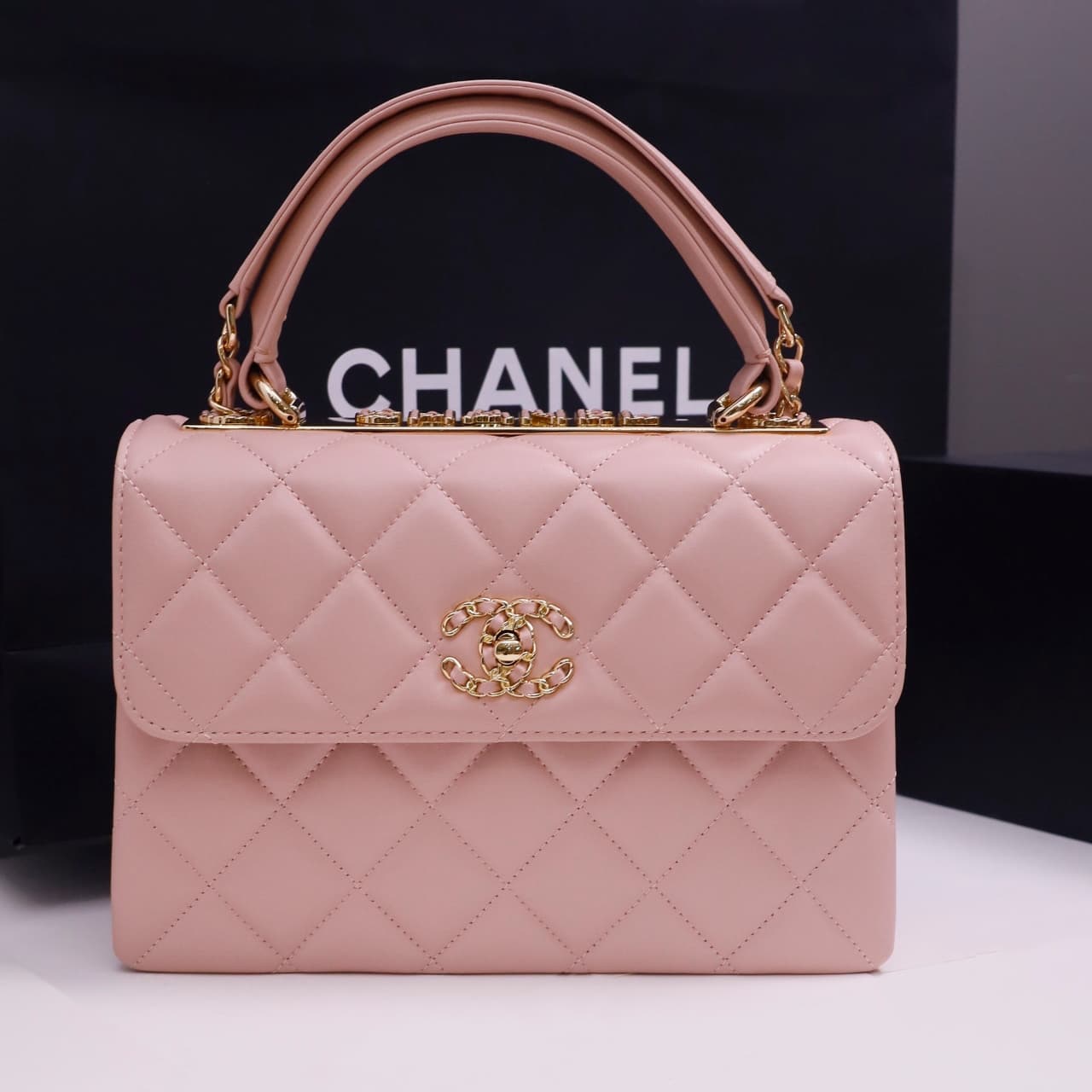 SMALL FLAP BAG WITH TOP HANDLE Lambskin Gold Metal Pink A