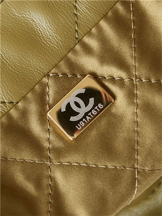 Chanel 22 MINI HANDBAG Shiny Calfskin Mustard & Gold-Tone Metal AS3980 A