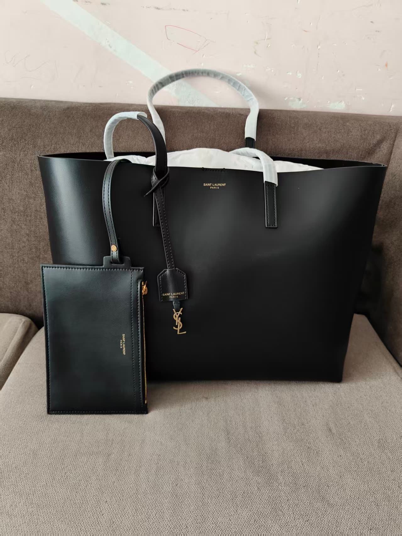 Saint Laurent Shopping Bag in Black Leather High