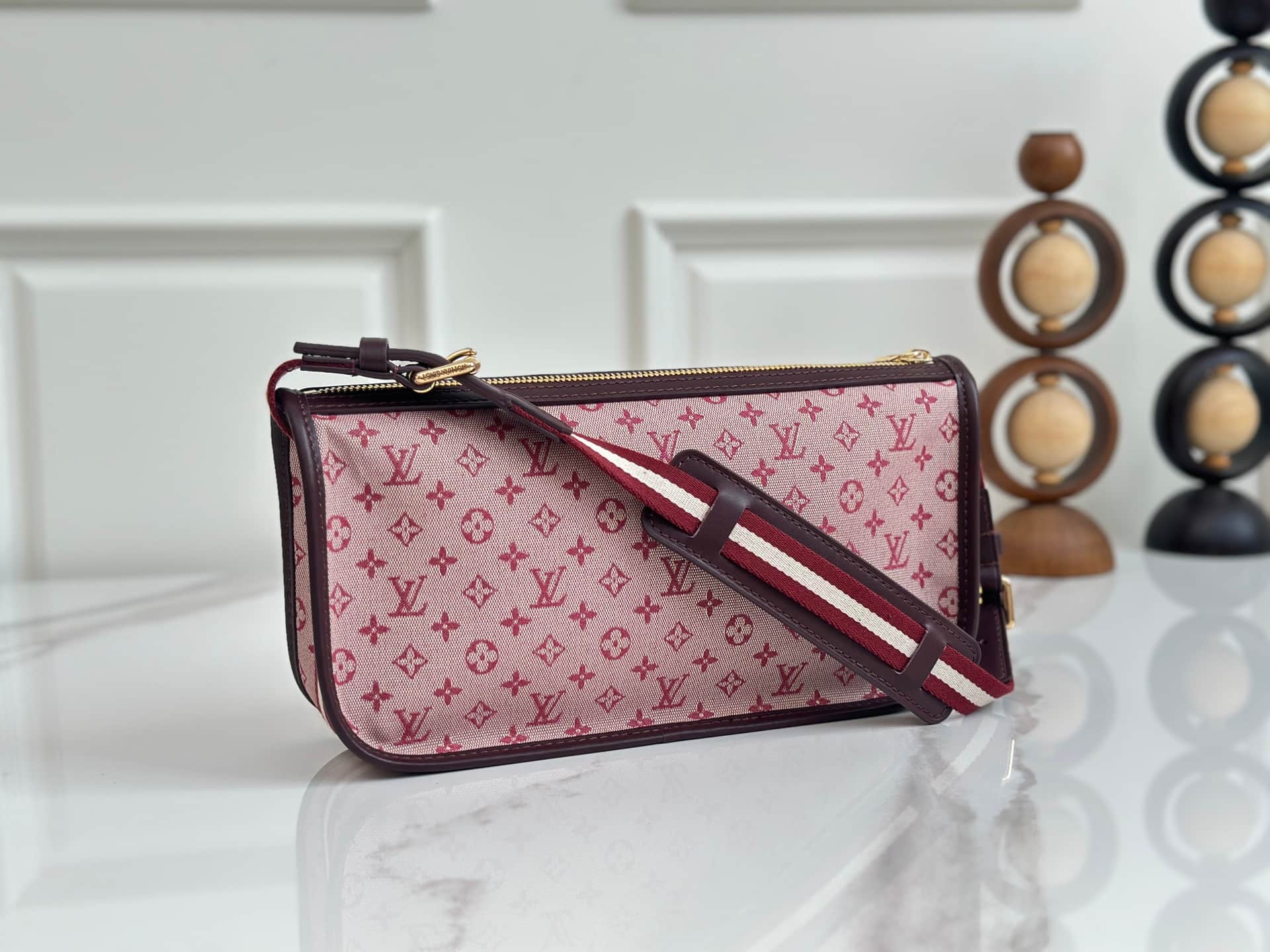 Louis Vuitton Mini Lin Pochette Kathleen Monogram Canvas Cherry-pink M92331 High