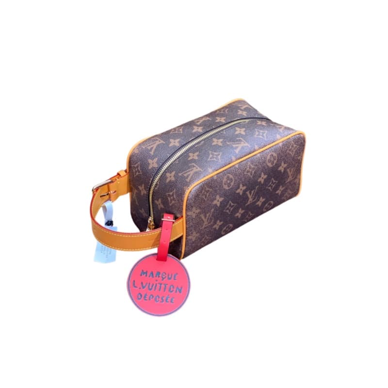 Louis Vuitton Locker Dopp Kit Monogram Dust coated canvas M83112 High