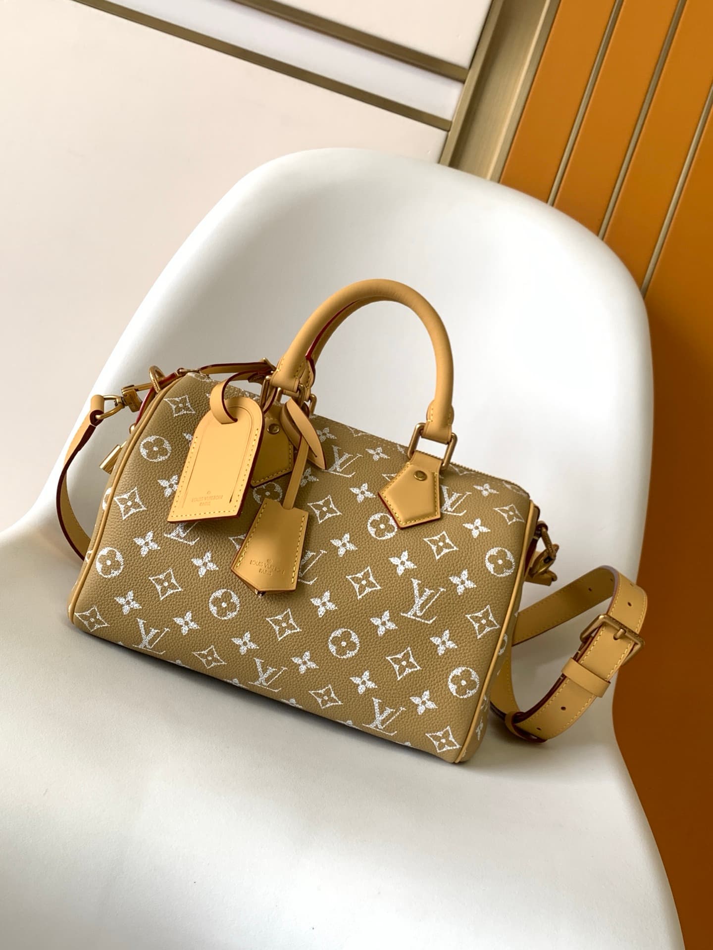 Louis Vuitton Speedy P9 Bandoulière 25 Gold Kinsugi Calf leather M26305 High