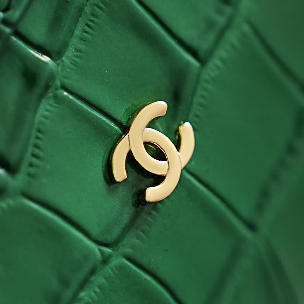 Chanel Mini Timeless Classic Barrel Bag crocodile-embossed calfskin& Gold-Tone Metal Green AP5390 A