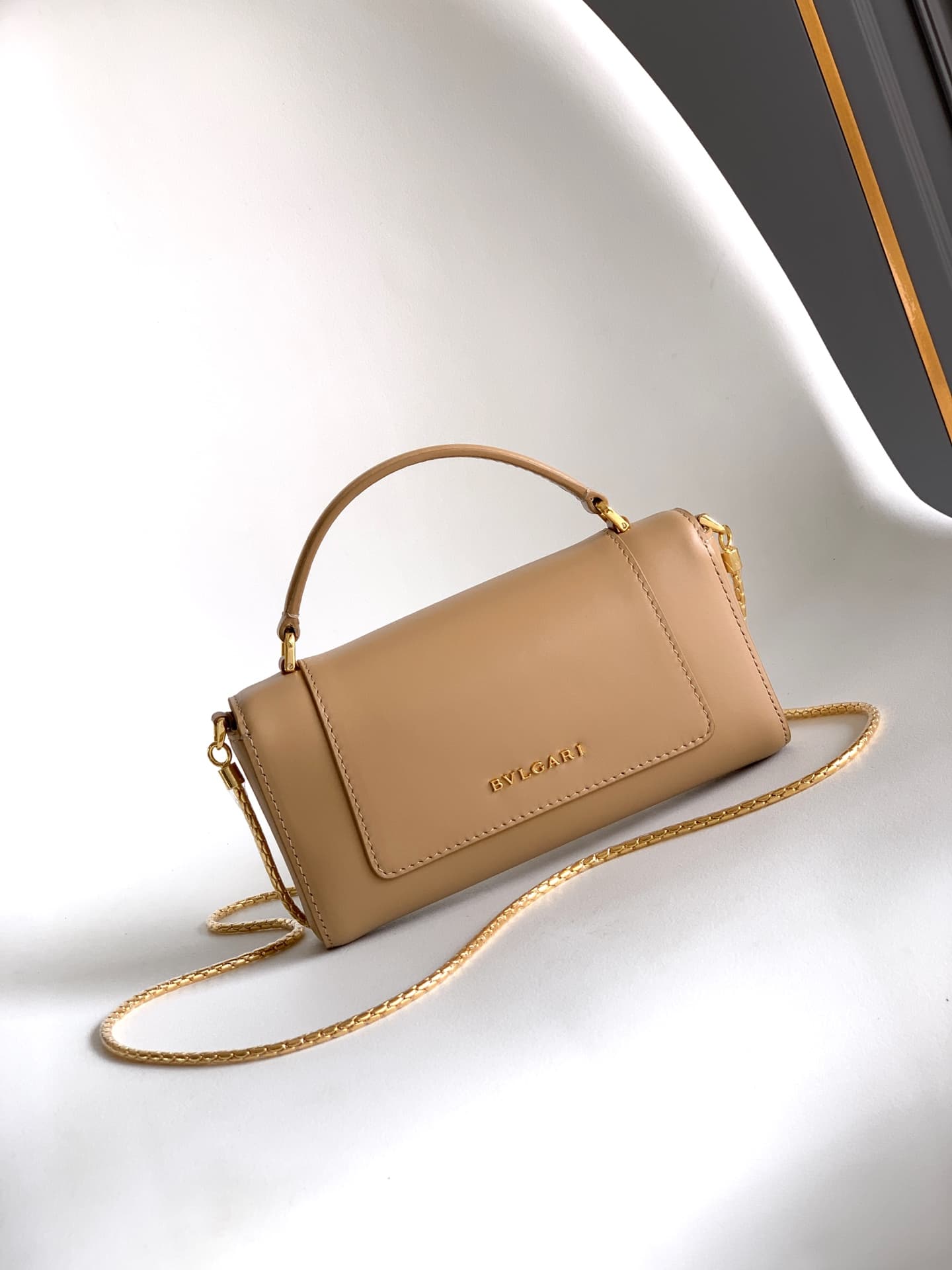 Bvlgari Serpenti Forever shoulder bag in beige calf leather high