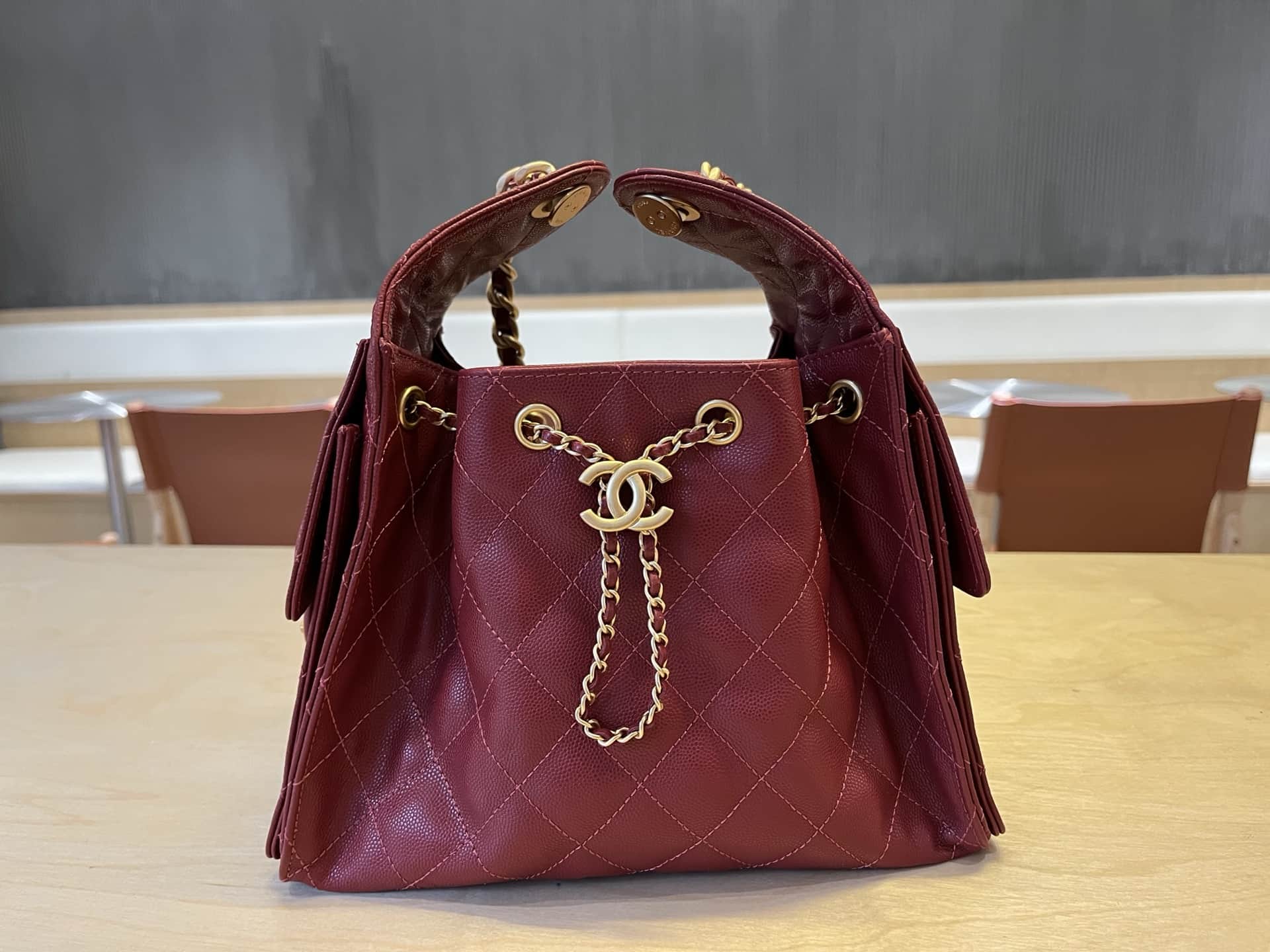 Chanel 25 Small Hobo handbag AS5293 Grained Calfskin & Gold-tone Metal Burgundy A