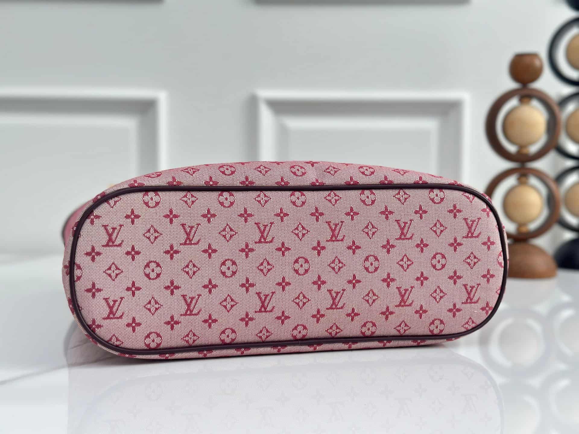 Louis Vuitton Monogram Lin Lucille shoulder bag M92677 High
