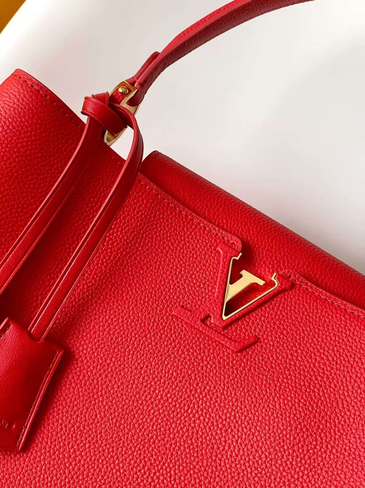 Louis Vuitton Capucines Souple Grain Taurillon Leather Red M26267 TOP