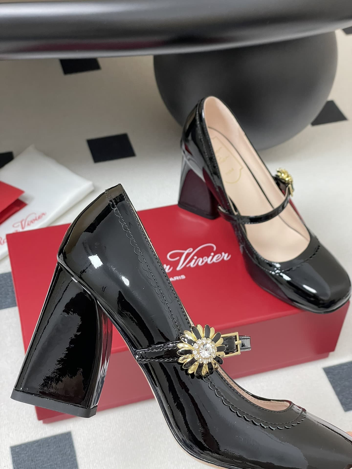 Roger Vivier Tres Vivier Mary Jane Pumps Shoes Women