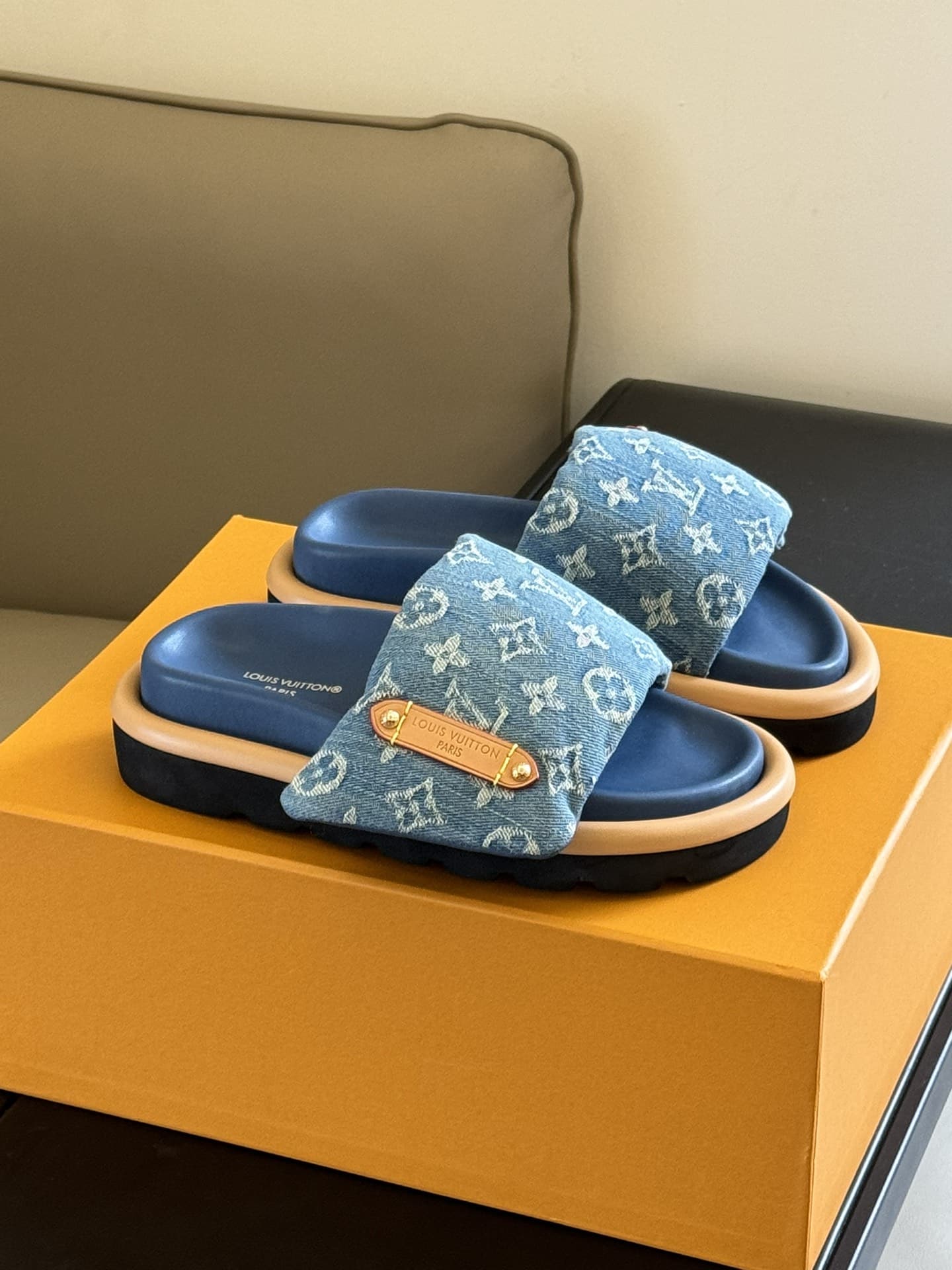 Louis Vuitton Sandal shoes Men Women