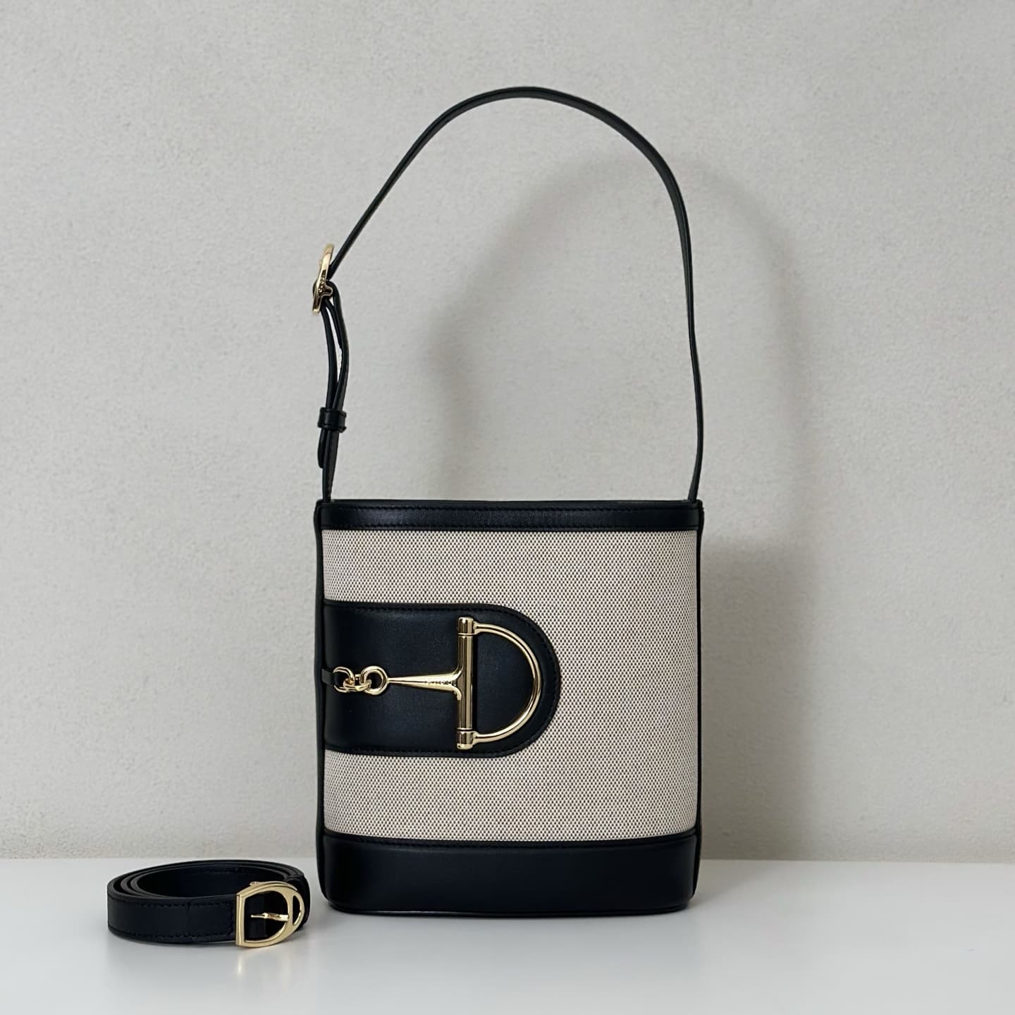 Gucci 73 small bucket bag 833665 High