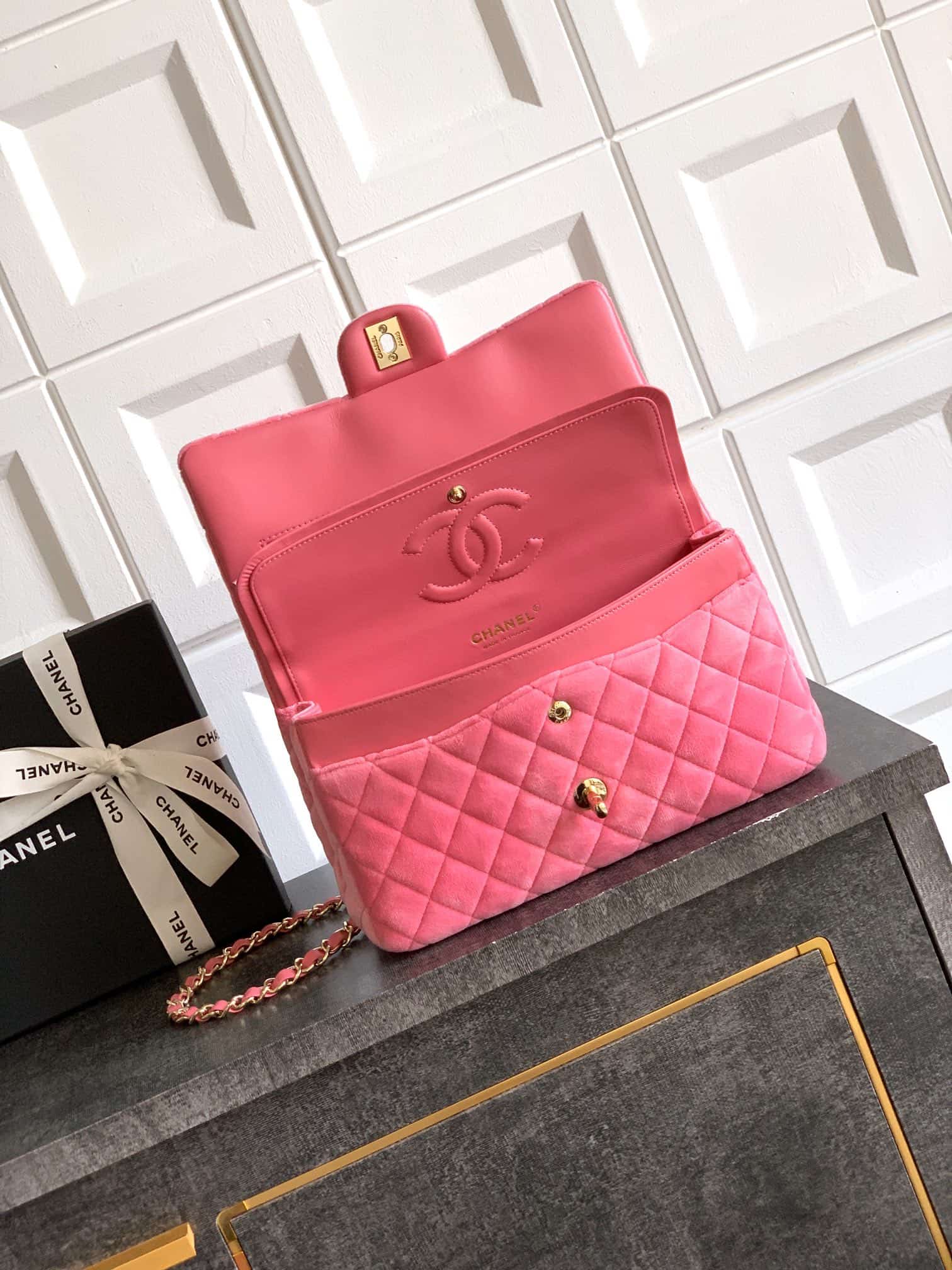 Chanel Medium CLASSIC HANDBAG Velvet  & Gold-Tone Metal Peach A