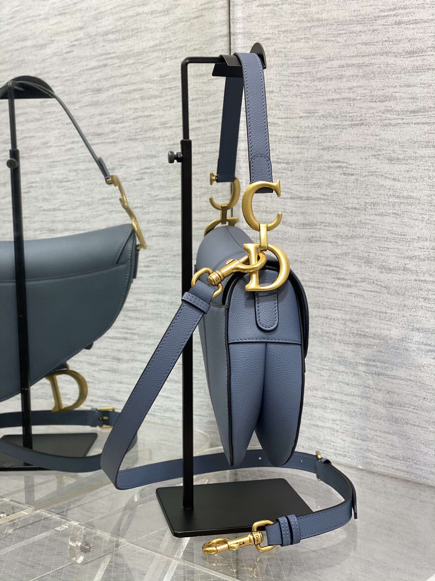 SADDLE BAG Grained Calfskin With Long Strap Dark Blue High