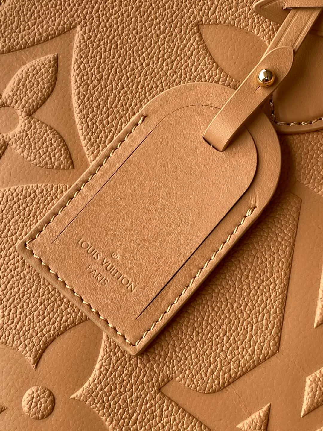 Louis Vuitton OnTheGo MM Sand Grained cowhide leather M14255 High