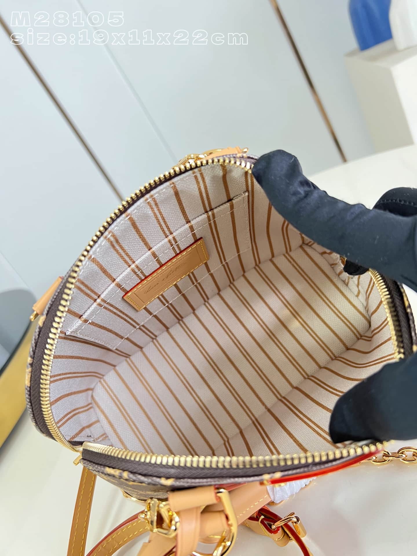 Louis Vuitton Alma Trunk BB handbag in Monogram Canvas M28105 High