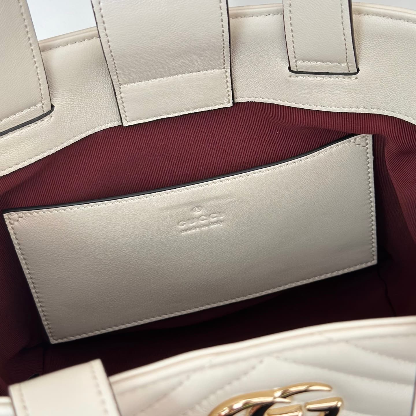 Gucci Betty small tote bag 847386 white leather High