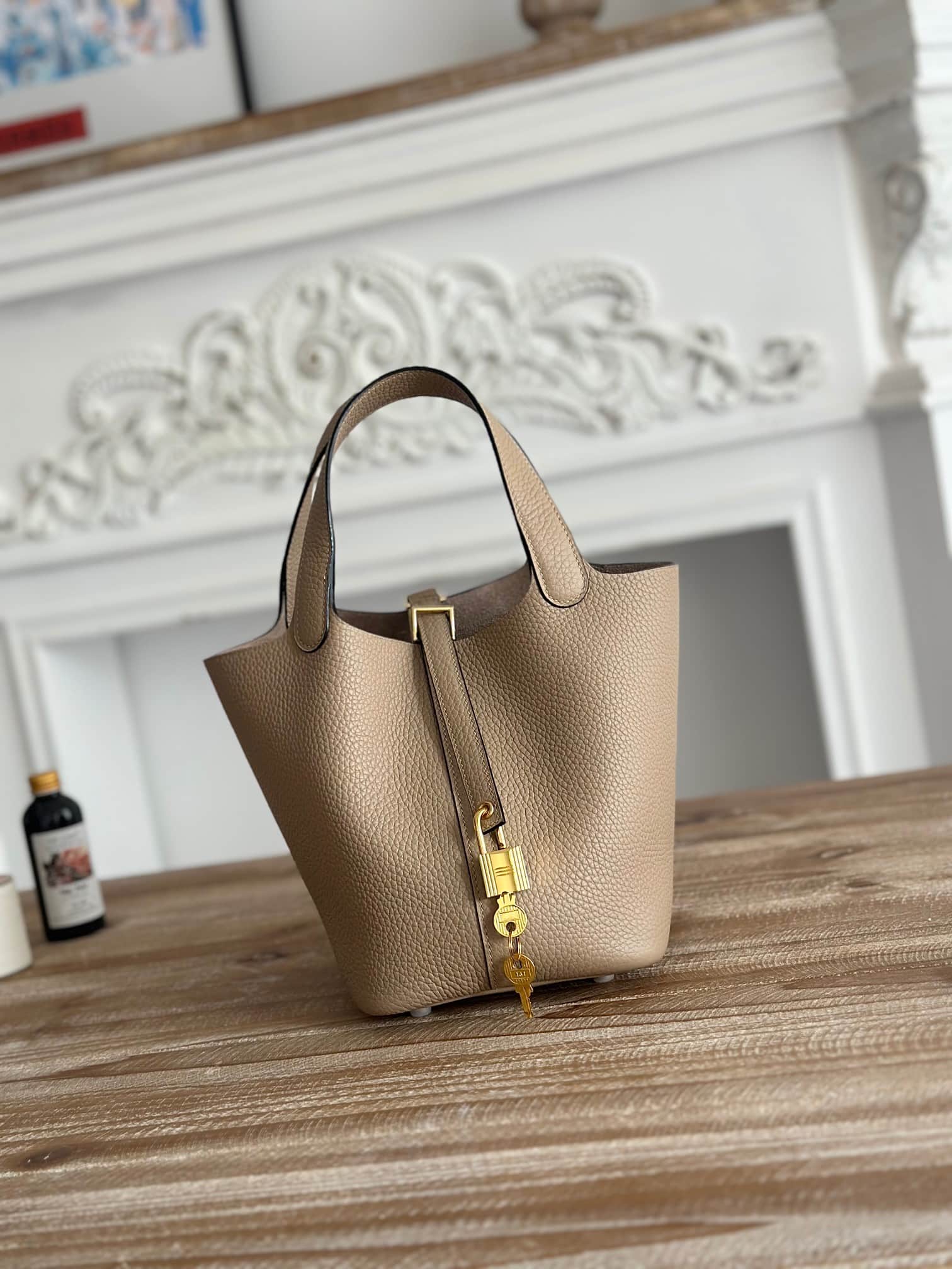 Hermès Picotin Lock 18 Bucket Bag TC Leather Silver Metal Gris Tourterelle  Wax High
