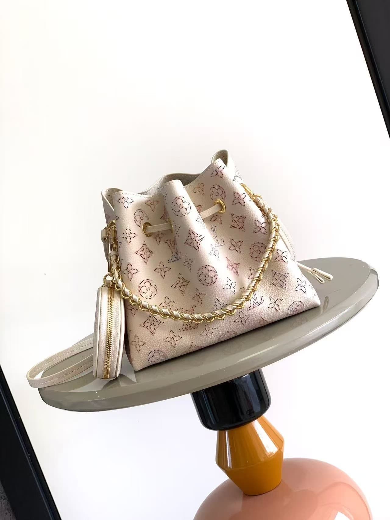 Louis Vuitton BELLA Mahina  M57855 High