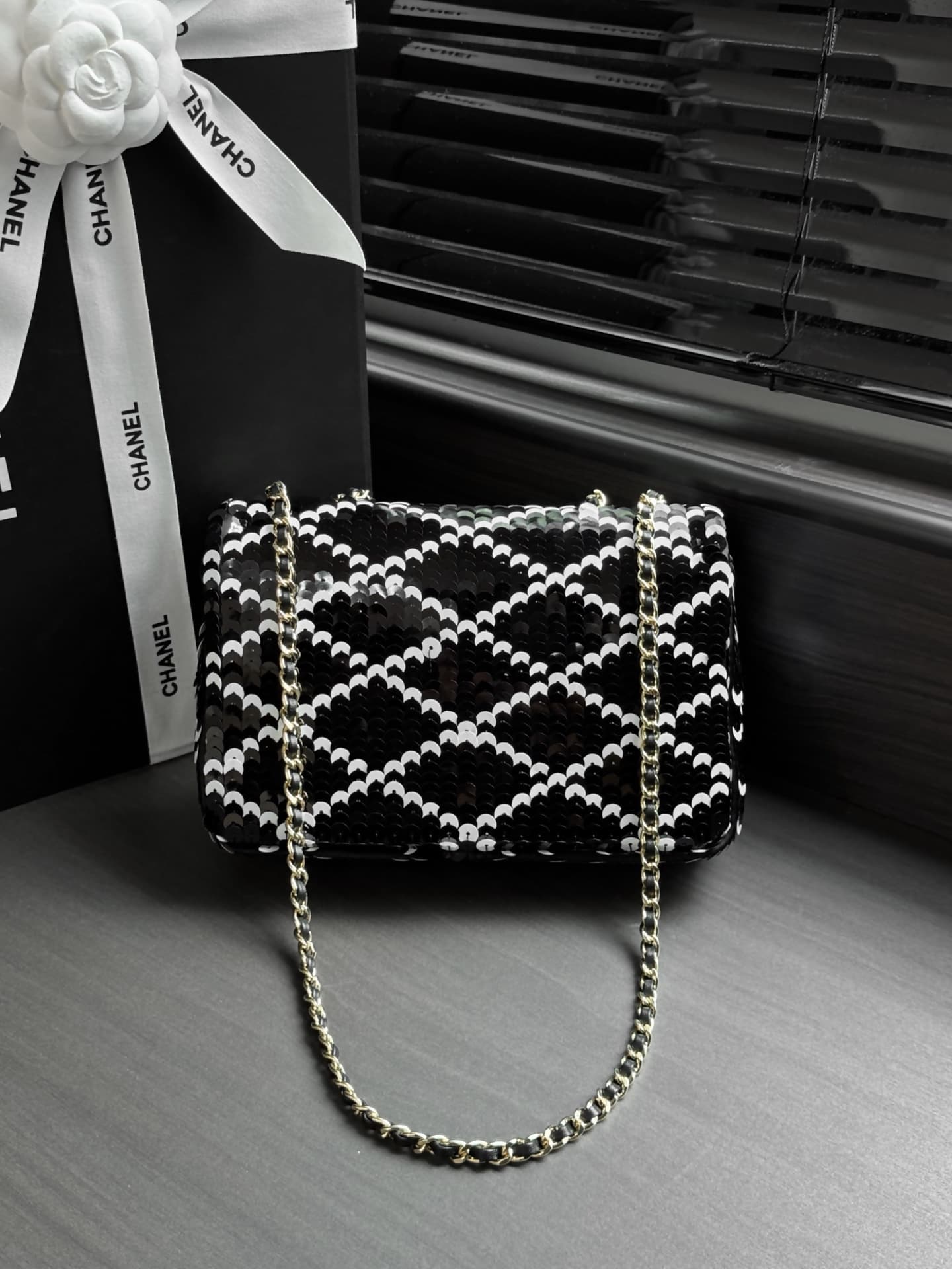 Chanel Flap Bag Sequins & Gold-Tone Metal AS4561 A