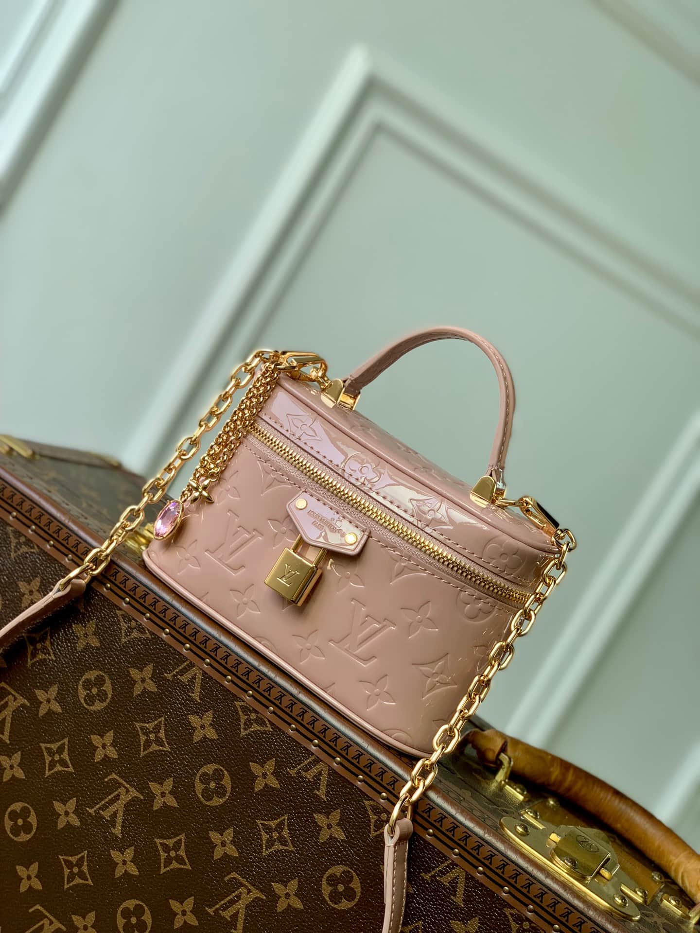 Louis Vuitton Vanity Chain Pouch Desert Sand Varnished cowhide leather M27169 High
