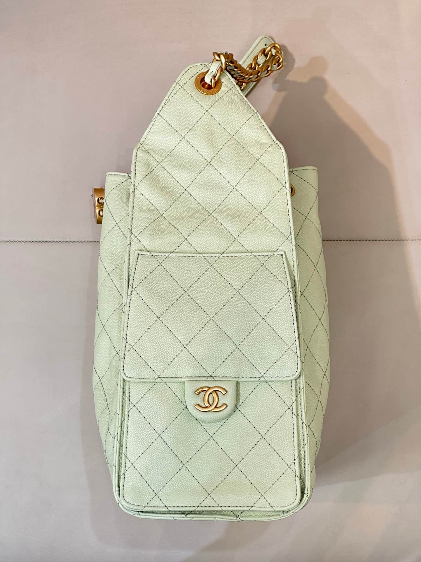 Chanel 25 Medium Hobo handbag AS5311 Grained Calfskin & Gold-tone Metal Light Green TOP
