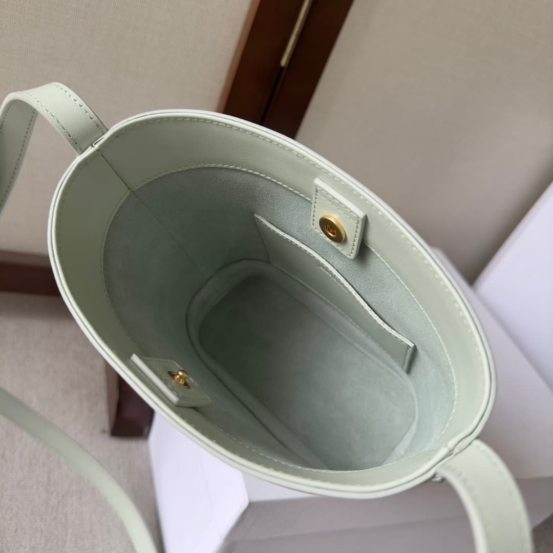 CELINE Small Bucket Bag in Jade Smooth Calfskin Leather High