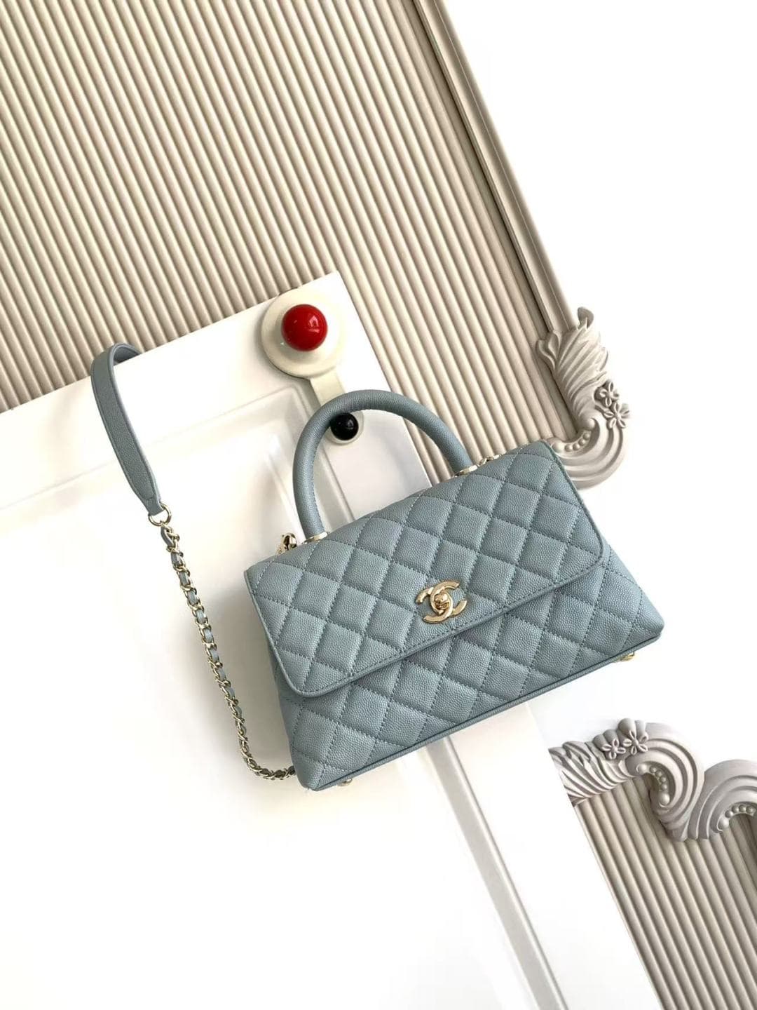 FLAP BAG WITH TOP HANDLE Grained Calfskin & Gold-Tone Metal A92990 Blue Binding A