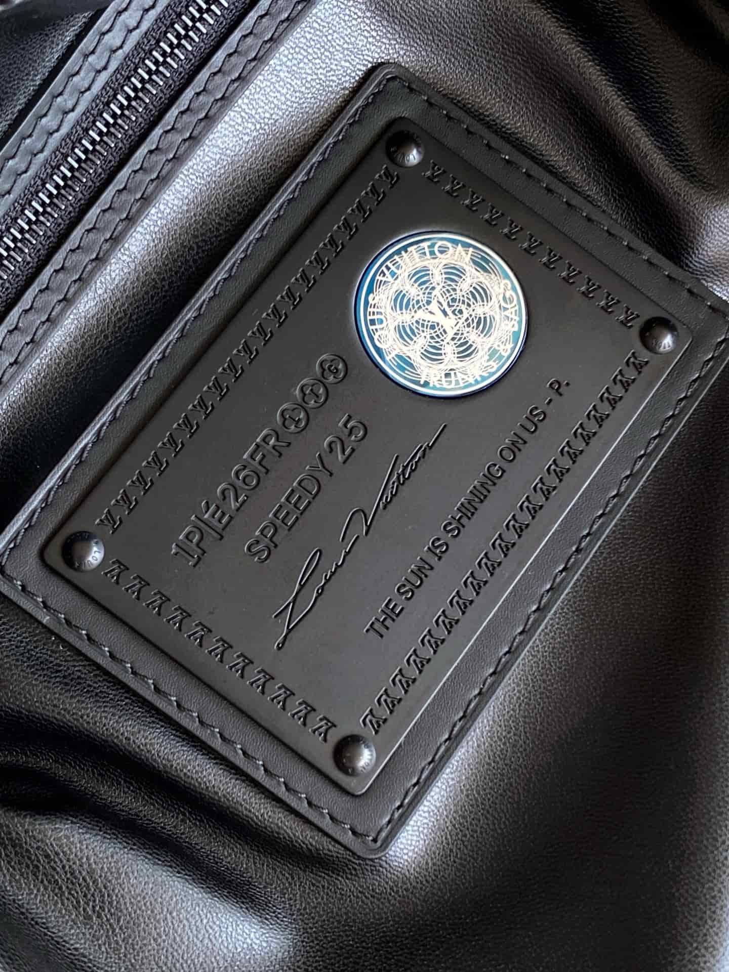 Louis Vuitton Speedy P9 Bandoulière 25 Monogram Ultra Black Calfskin leather M28189 High
