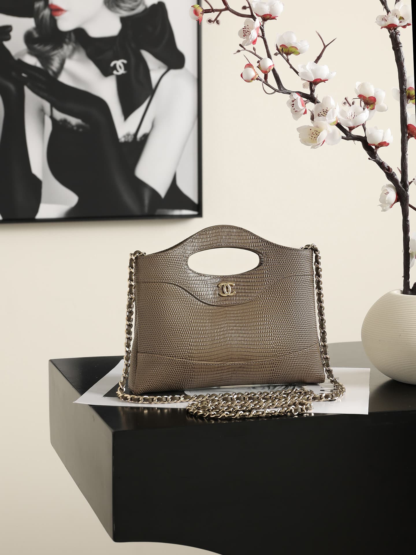 Chanel 31 Mini BAG Lizard-embossed Calfskin& Gold-Tone Metal AP3656 Khaki A