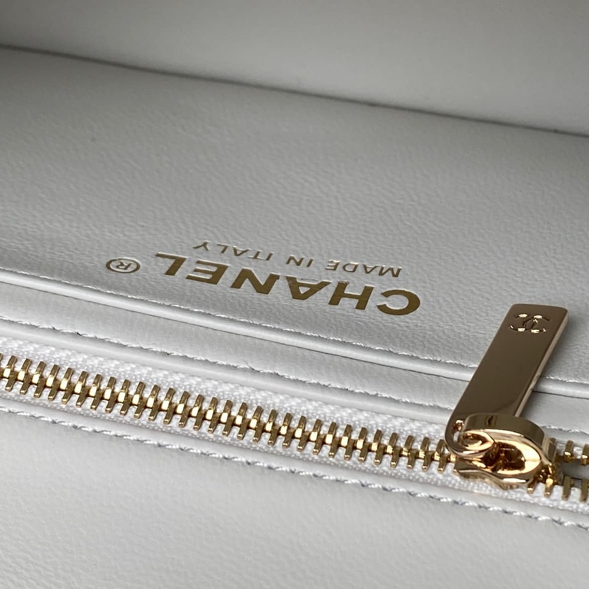 Chanel Classic Flap Bag Lambskin & Gold-Tone Metal AS5759 White A