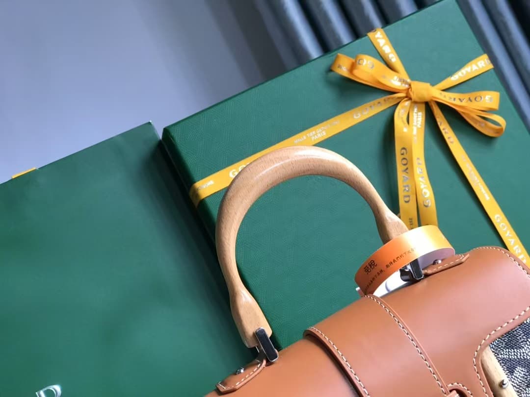 Saïgon Structuré Mini Bag Goyardine Canvas & Cervon Calfskin Black & Tan High