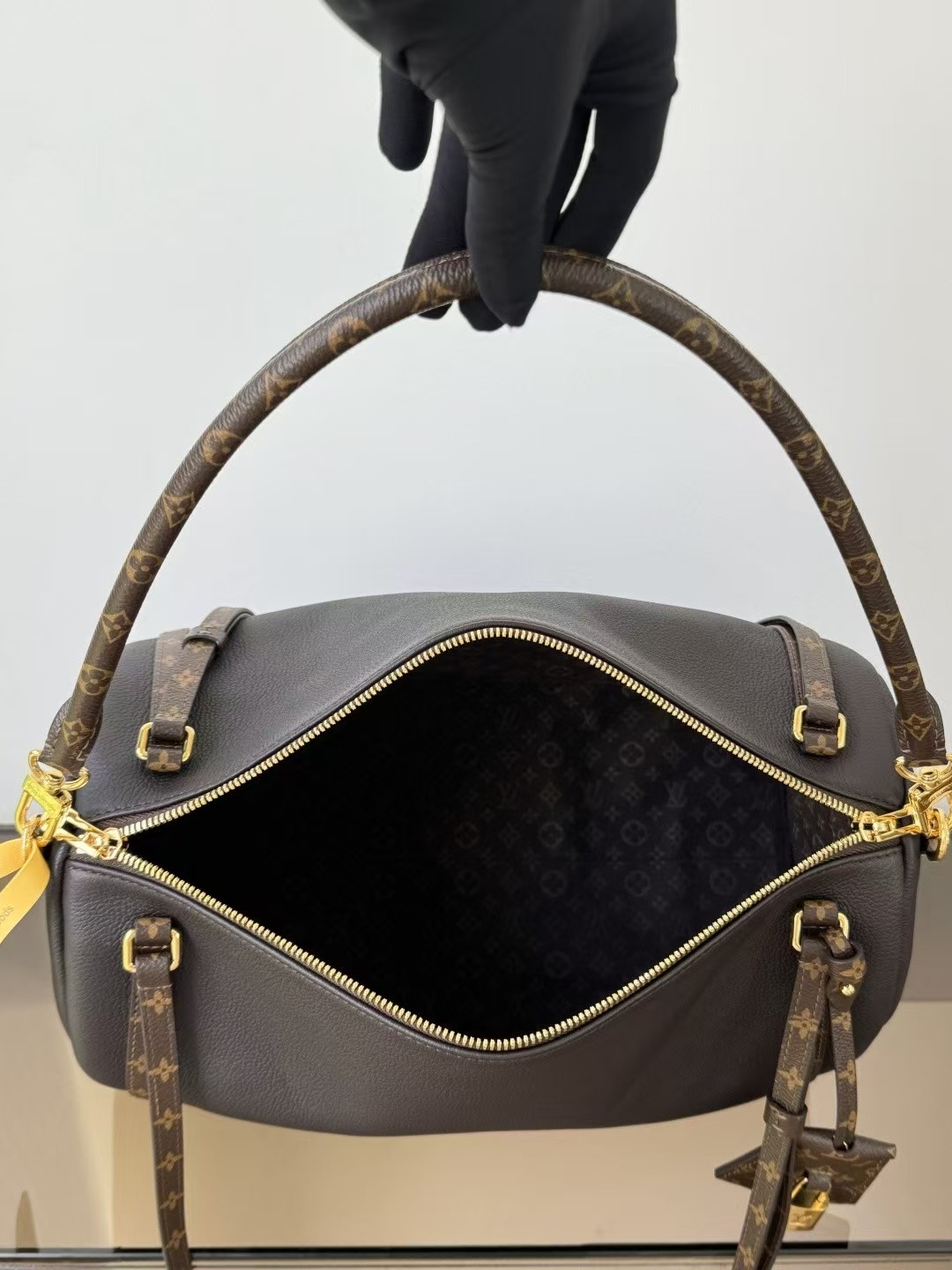 Louis Vuitton Express MM Mahogany Suede calfskin leather M2A081 TOP
