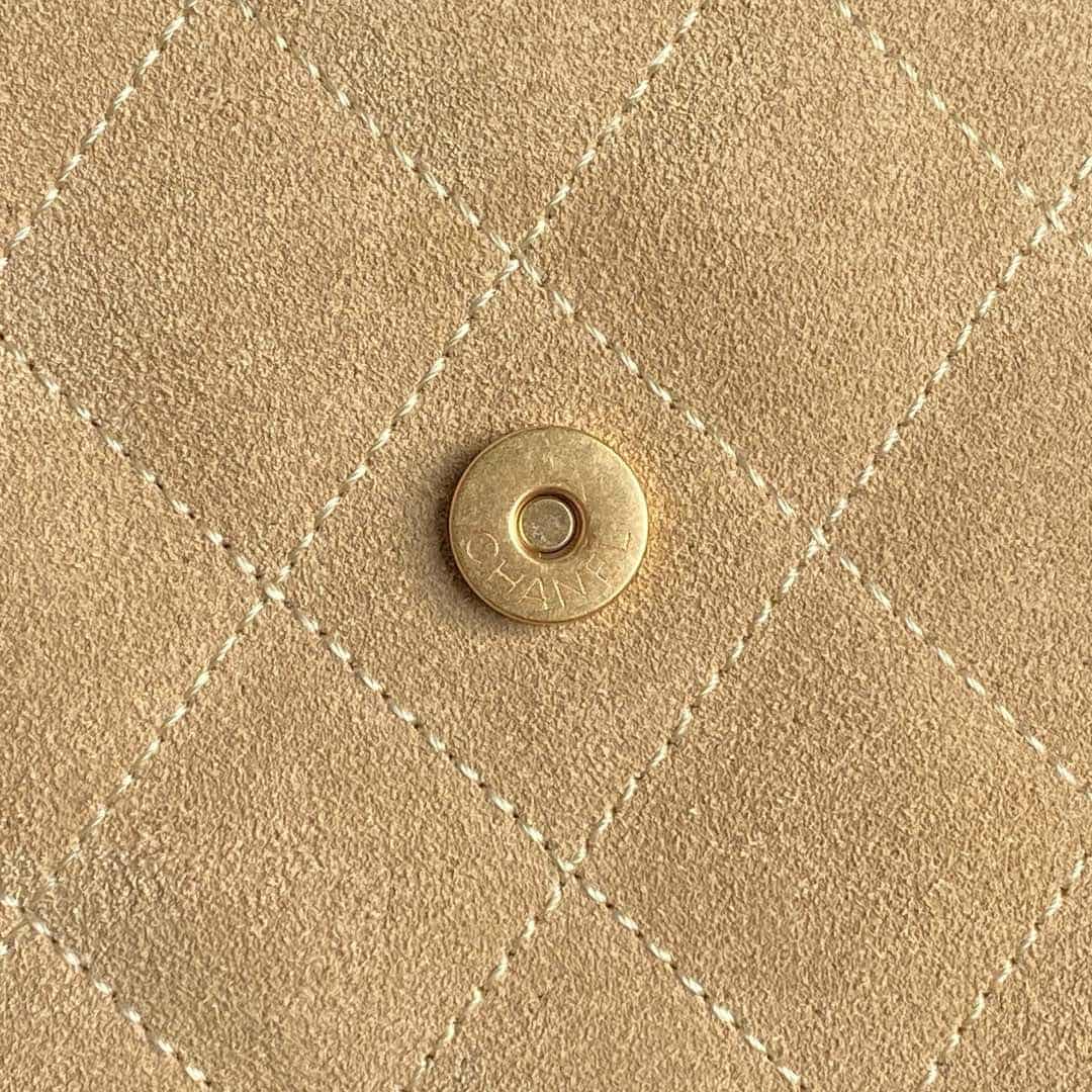 Chanel 25 Small Hobo handbag AS5293 Suede & gold-tone metal Camel A