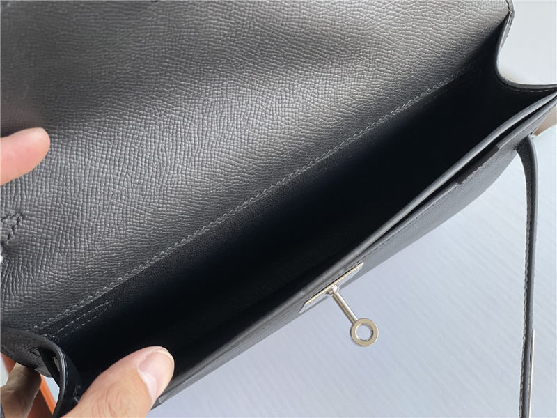 Hermes Kelly Depeches 25 Pouch Epsom Leather Black WAX High