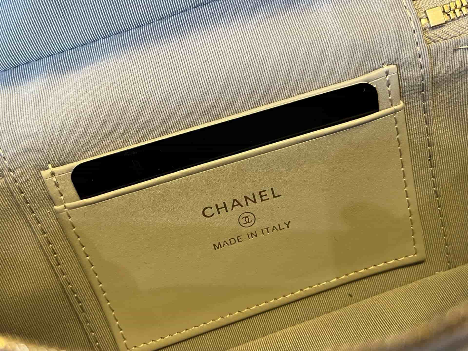 Chanel Vanity with Chain Grained Shiny Calfskin & Gold-Tone Grey A96140 A