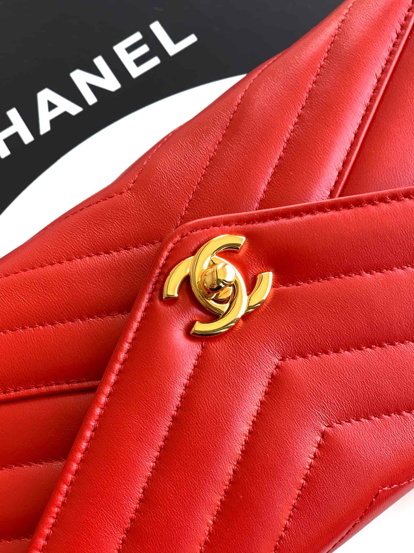 Chanel Flap Bag with Top Handle Chevron Lambskin& Gold-Tone Metal Red AS6044 A